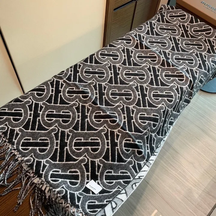 スーパーコピー バーバリー ス マフラー