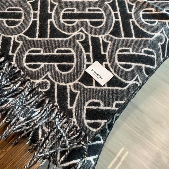 スーパーコピー バーバリー ス マフラー