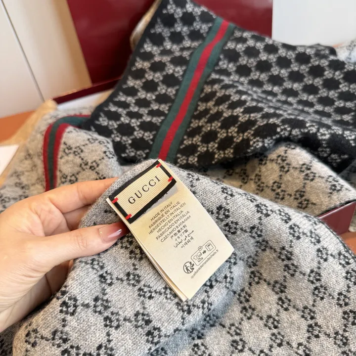 スーパーコピー グッチ マフラー