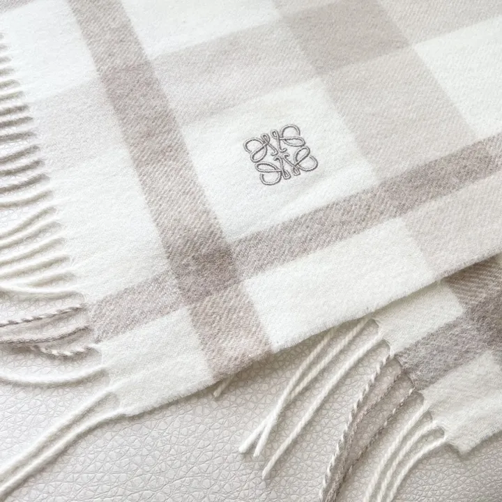 スーパーコピー ロエベ マフラー