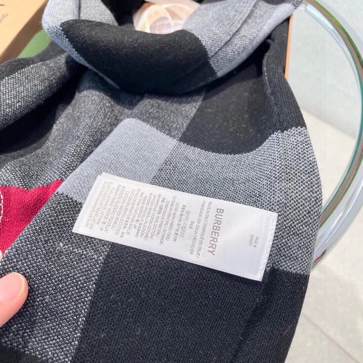 スーパーコピー バーバリー ス マフラー