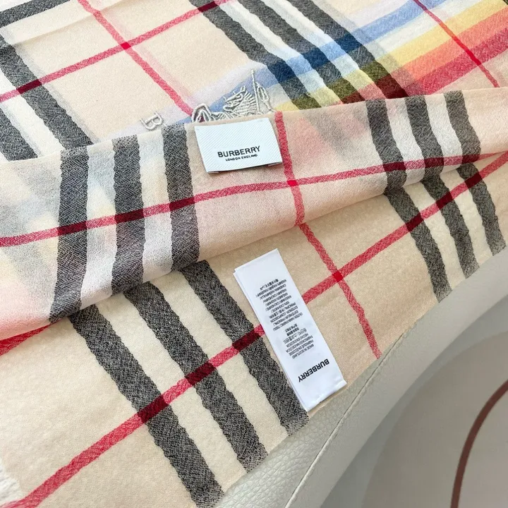 スーパーコピー バーバリー ス マフラー