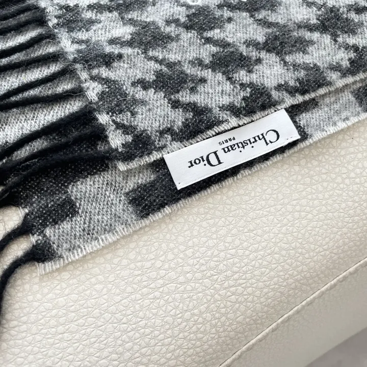 スーパーコピー ディオール マフラー