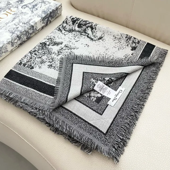 スーパーコピー ディオール マフラー