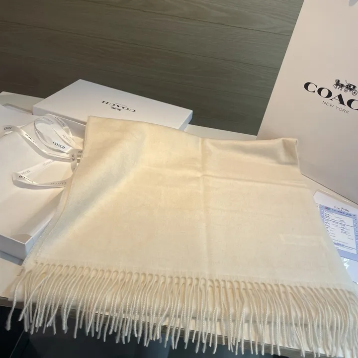 スーパーコピー コーチ マフラー