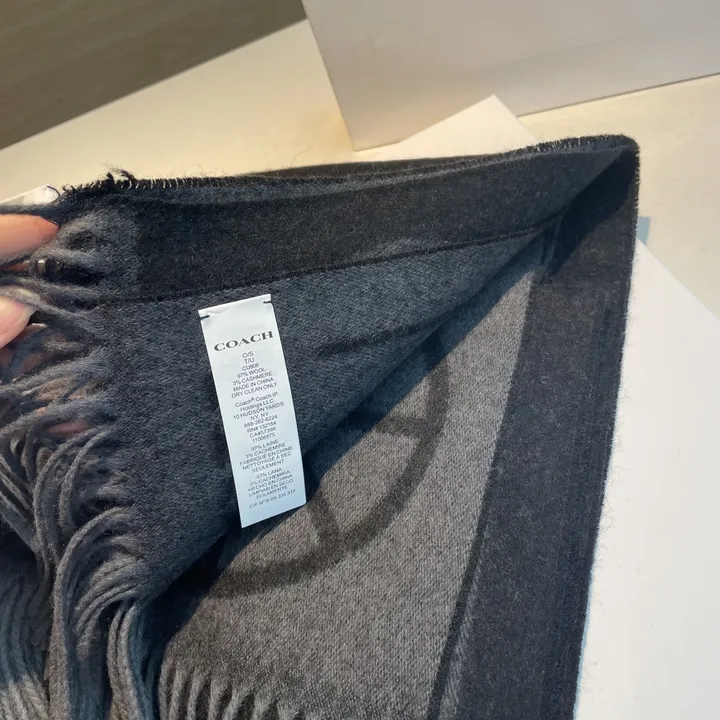 スーパーコピー コーチ マフラー