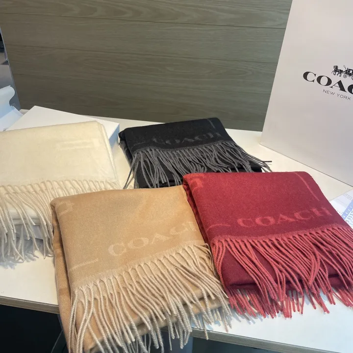 スーパーコピー コーチ マフラー