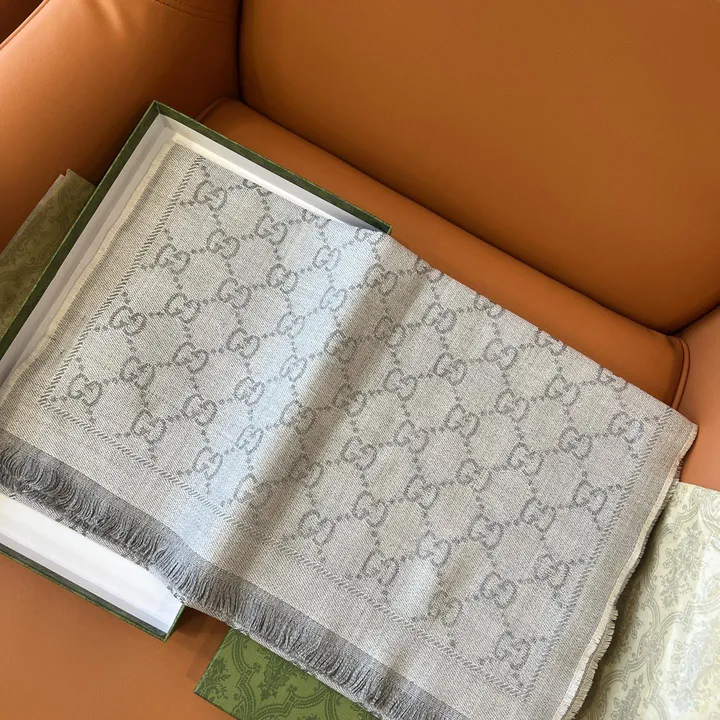 スーパーコピー グッチ マフラー