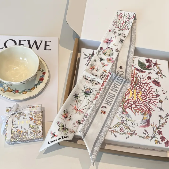 スーパーコピー ディオール マフラー