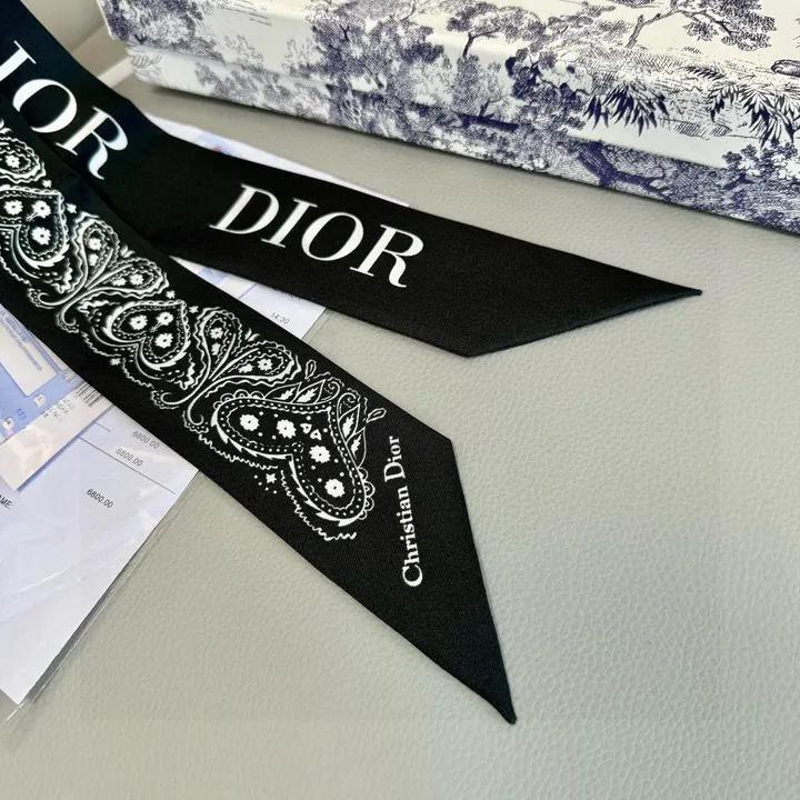 スーパーコピー ディオール マフラー