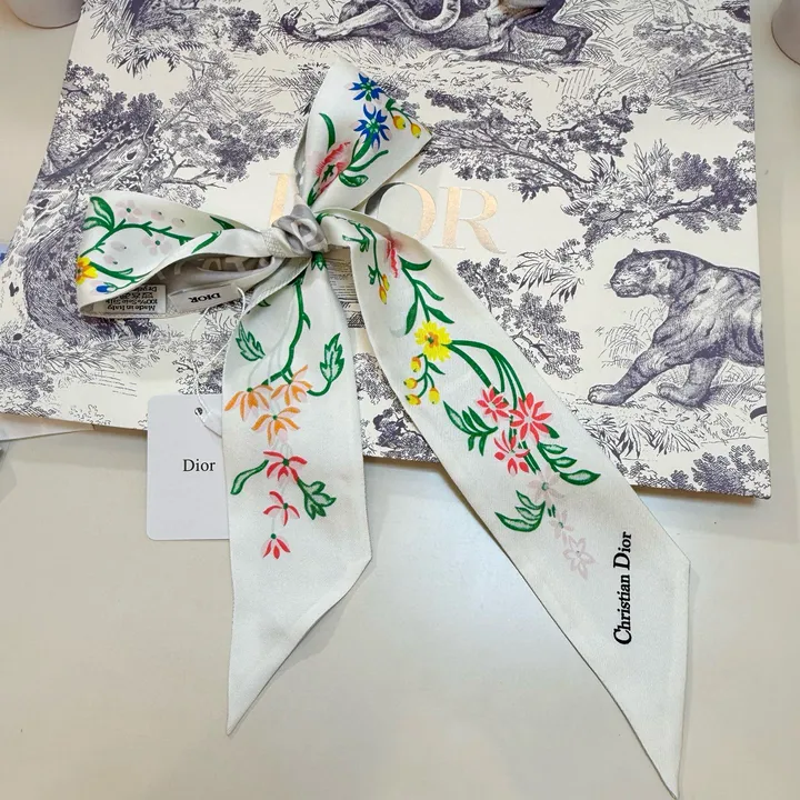 スーパーコピー ディオール マフラー