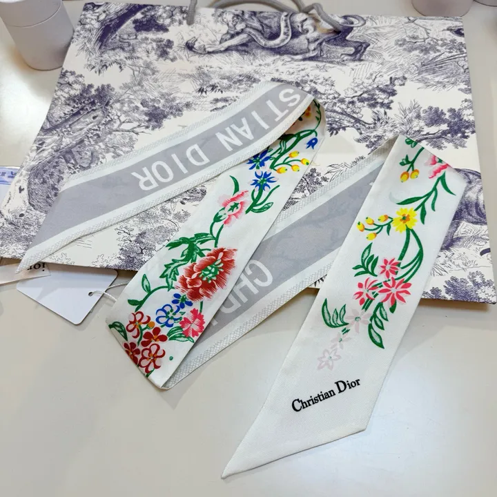 スーパーコピー ディオール マフラー