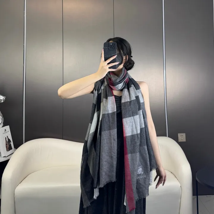 スーパーコピー バーバリー ス マフラー