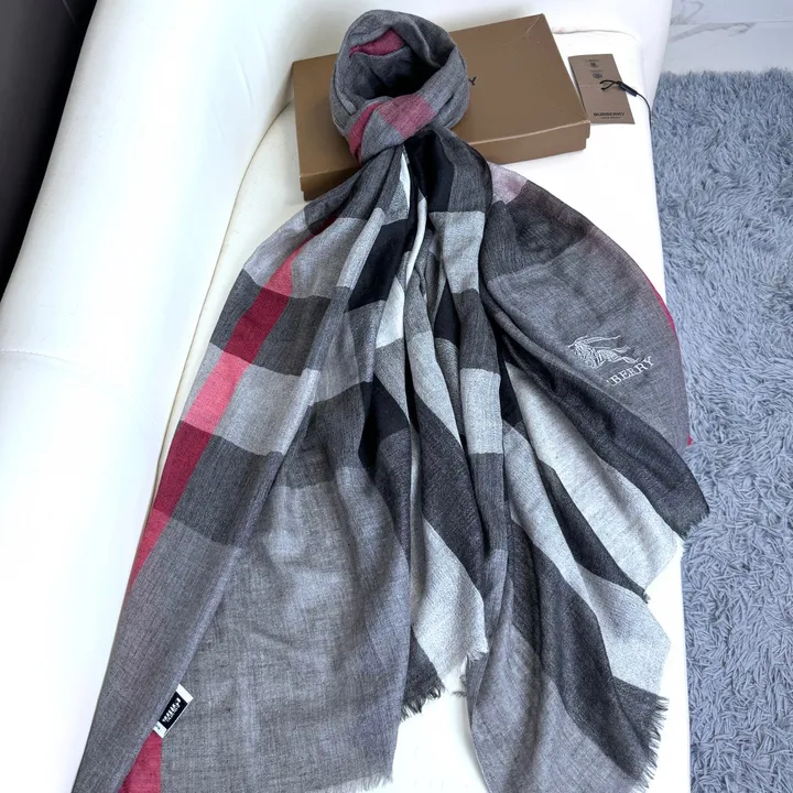 スーパーコピー バーバリー ス マフラー