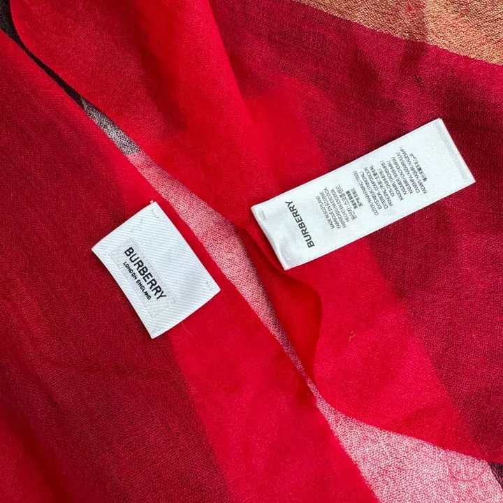 スーパーコピー バーバリー ス マフラー