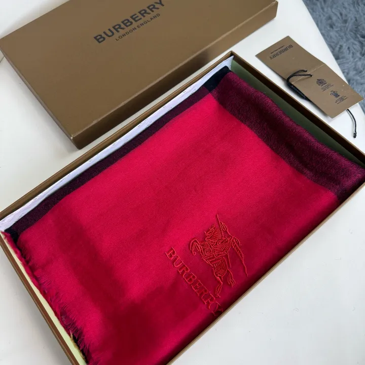 スーパーコピー バーバリー ス マフラー