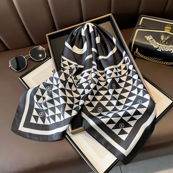 スーパーコピー ロエベ マフラー