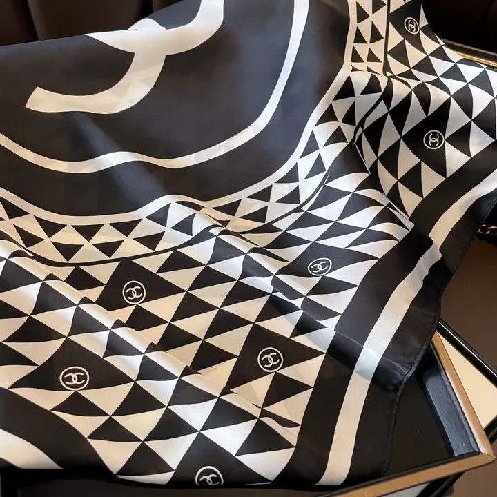 スーパーコピー ロエベ マフラー