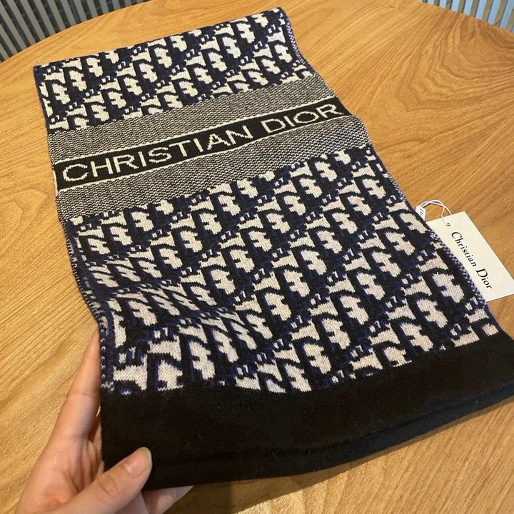 スーパーコピー ディオール マフラー