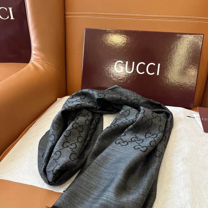 スーパーコピー グッチ マフラー