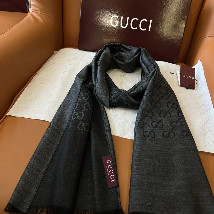 スーパーコピー グッチ マフラー