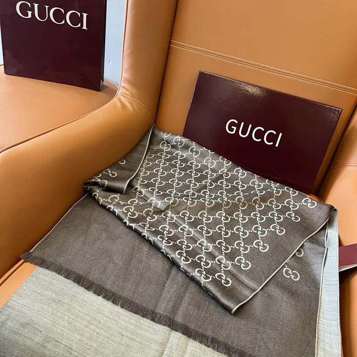 スーパーコピー グッチ マフラー