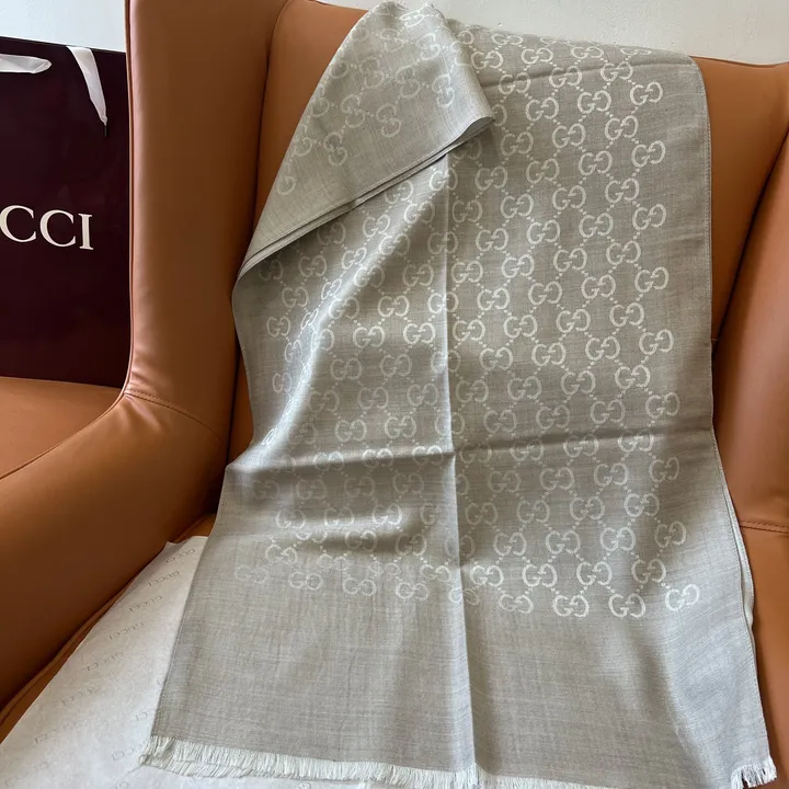 スーパーコピー グッチ マフラー