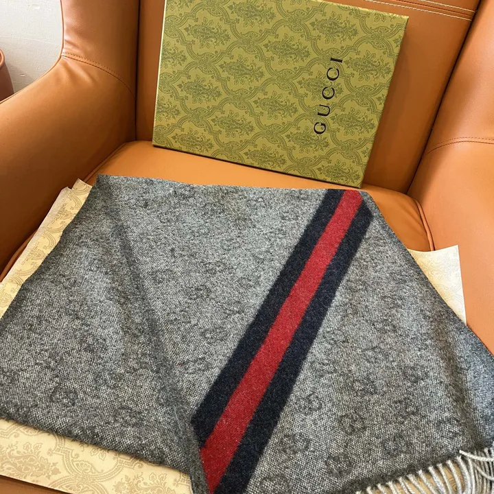 スーパーコピー グッチ マフラー