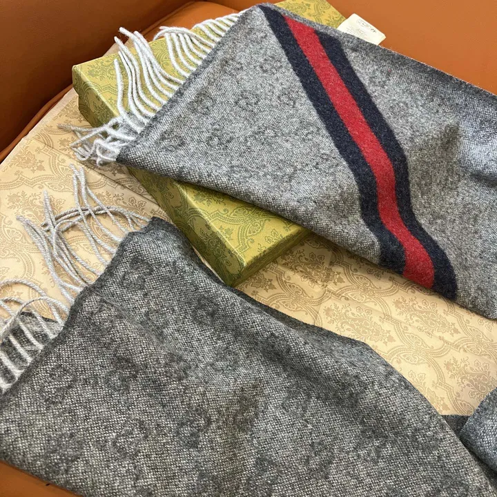 スーパーコピー グッチ マフラー