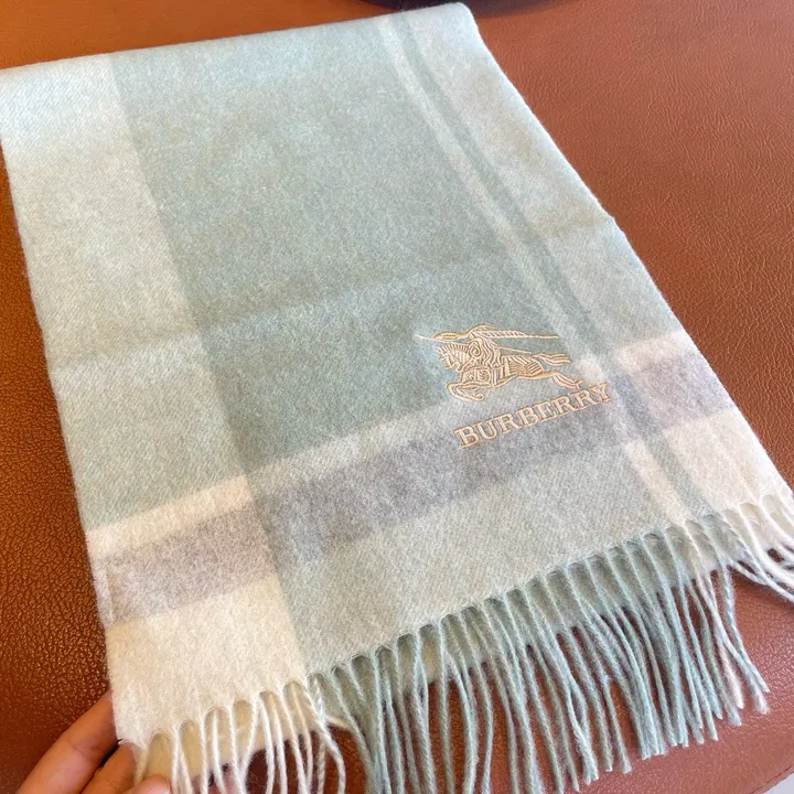 スーパーコピー バーバリー ス マフラー