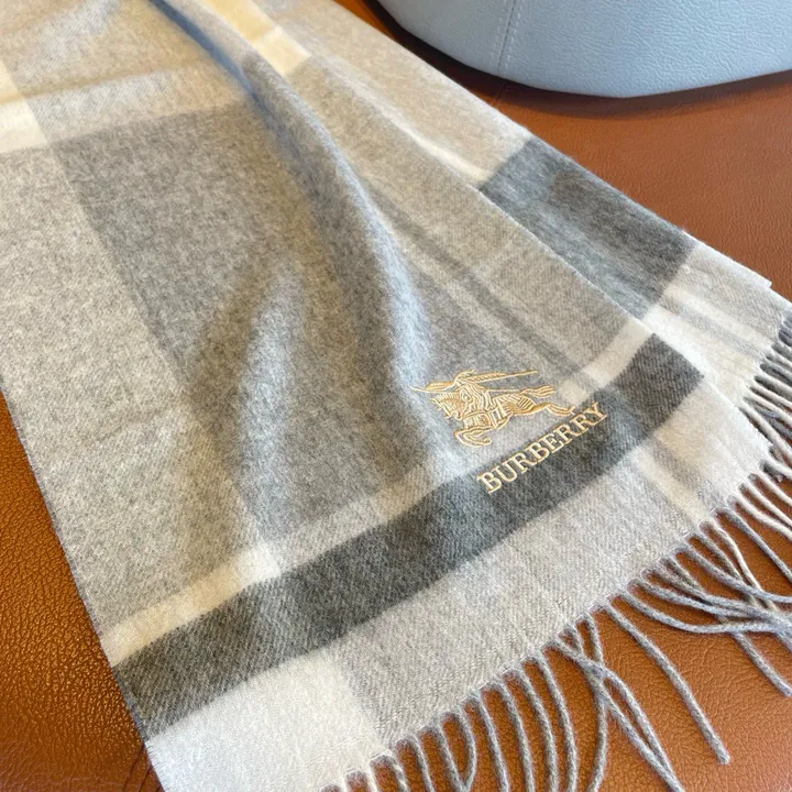 スーパーコピー バーバリー ス マフラー