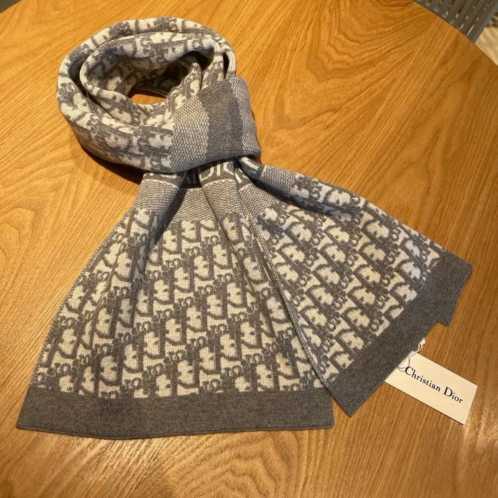 スーパーコピー ディオール マフラー