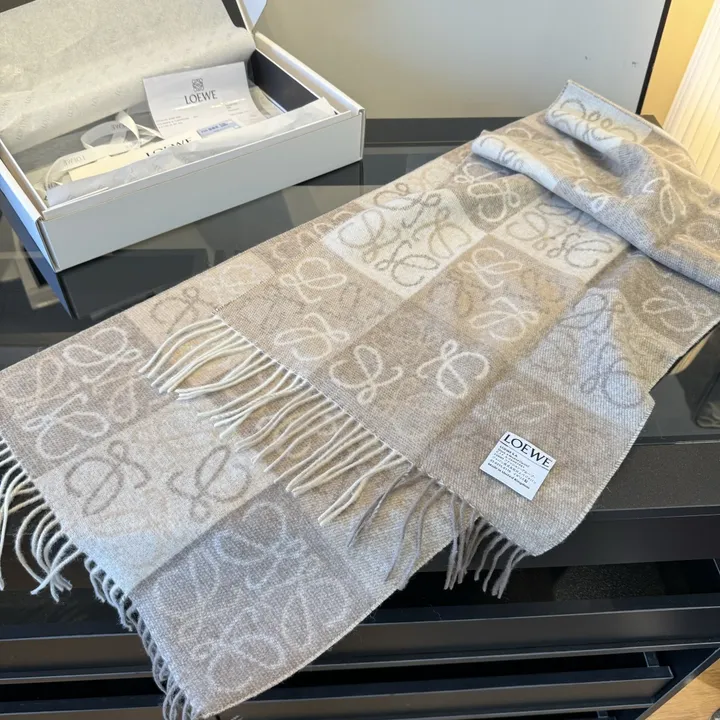 スーパーコピー ロエベ マフラー