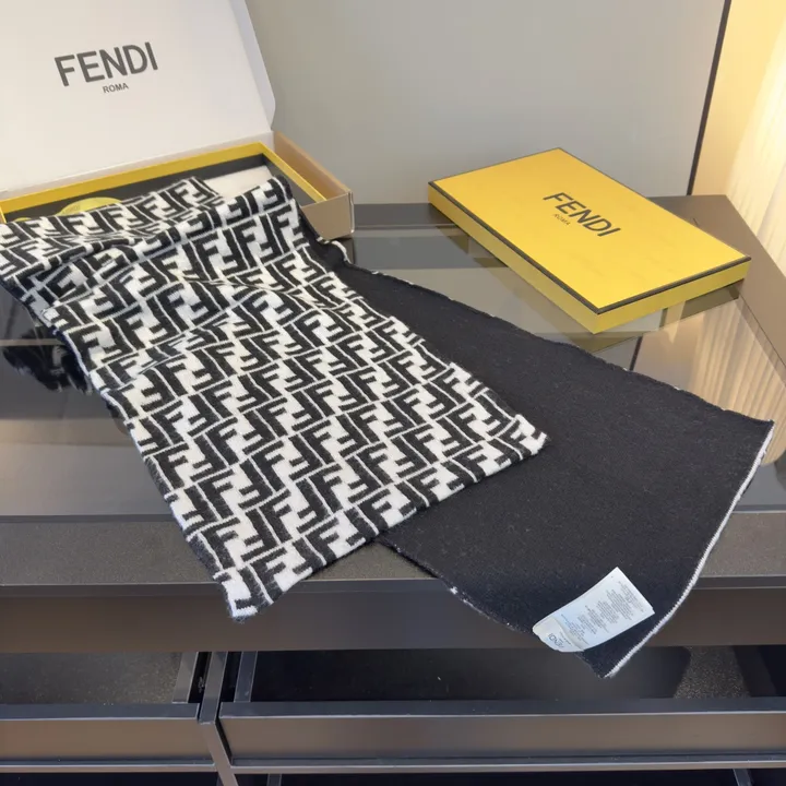 スーパーコピー フェンディ マフラー