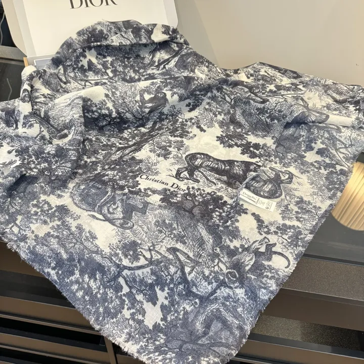 スーパーコピー ディオール マフラー