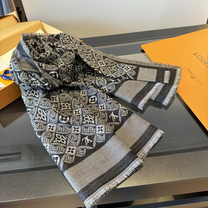 スーパーコピー ルイヴィトン マフラー