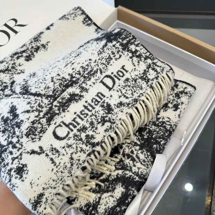 スーパーコピー グッチ マフラー