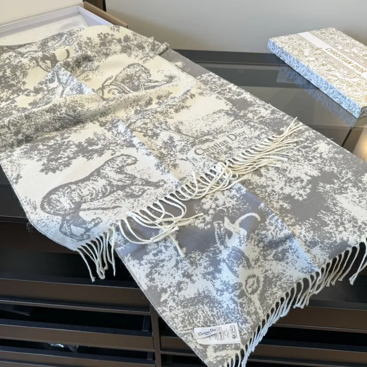 スーパーコピー ディオール マフラー