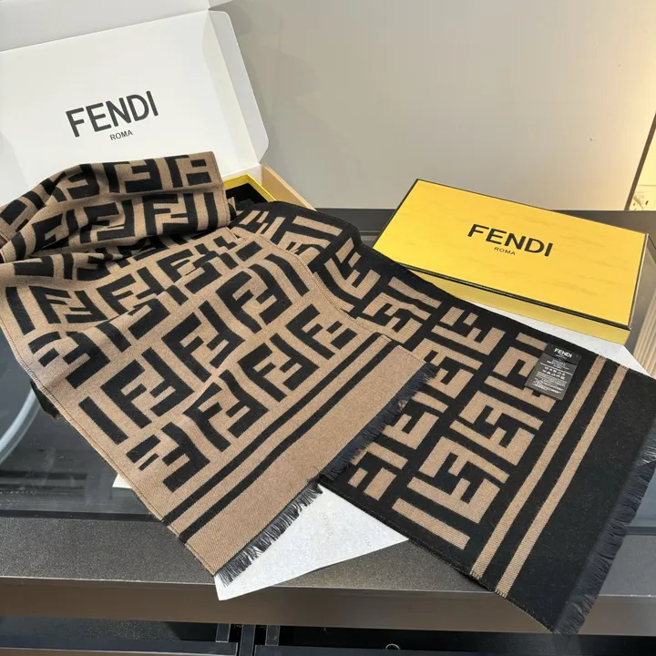 スーパーコピー フェンディ マフラー