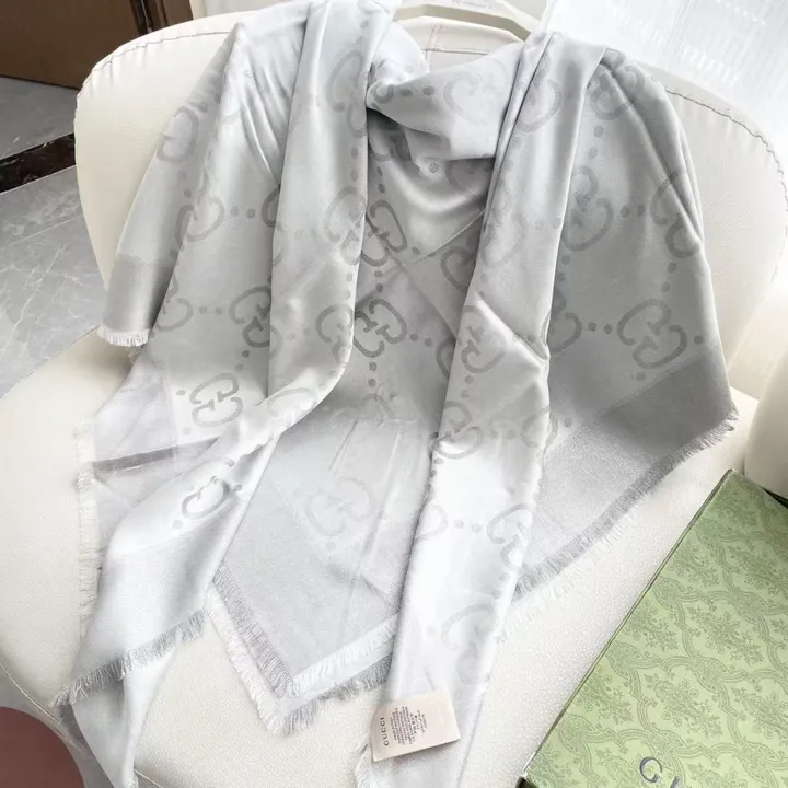 スーパーコピー グッチ マフラー