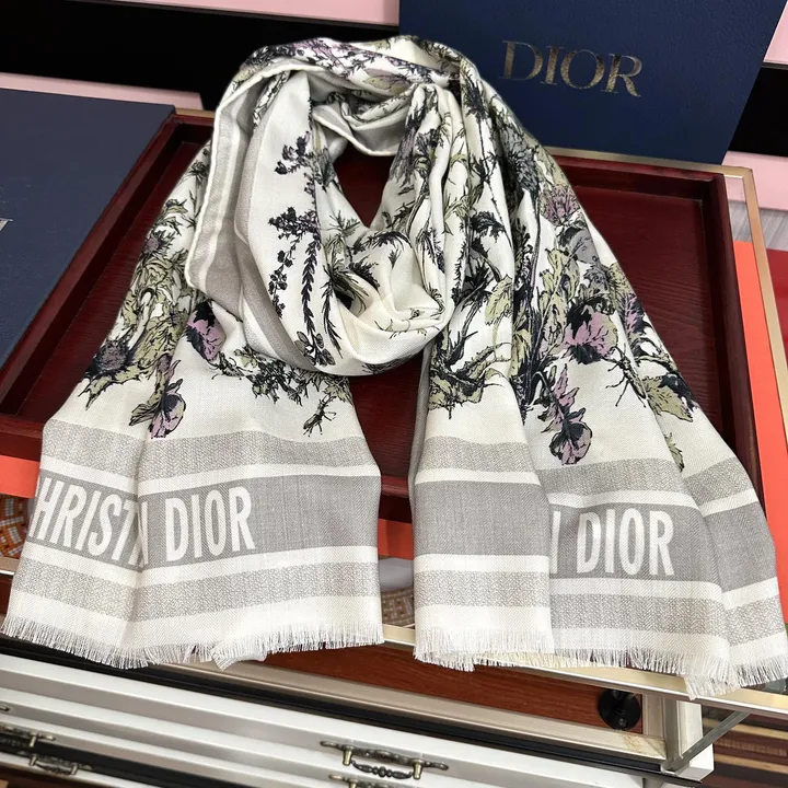 スーパーコピー ディオール マフラー