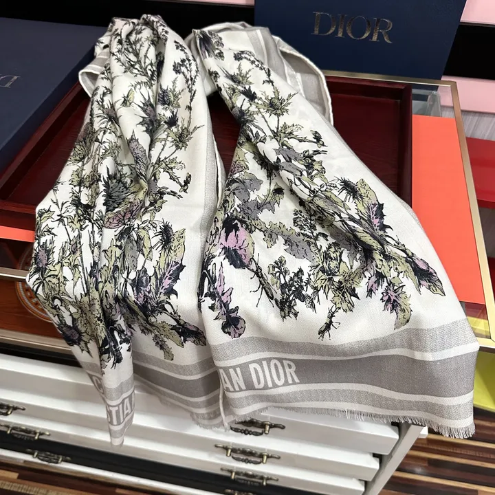 スーパーコピー ディオール マフラー