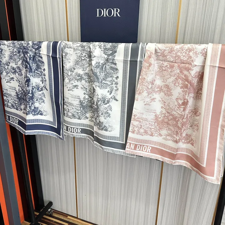 スーパーコピー ディオール マフラー