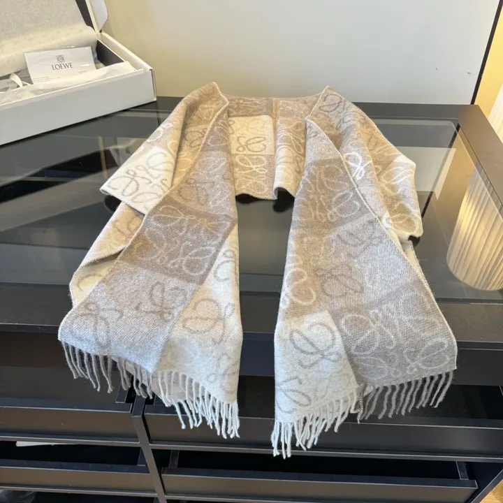 スーパーコピー ロエベ マフラー