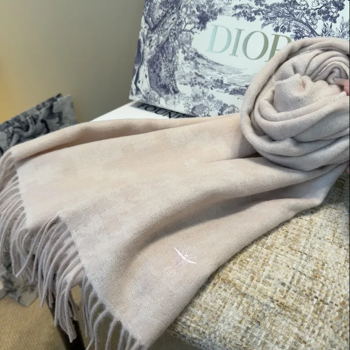 スーパーコピー ディオール マフラー