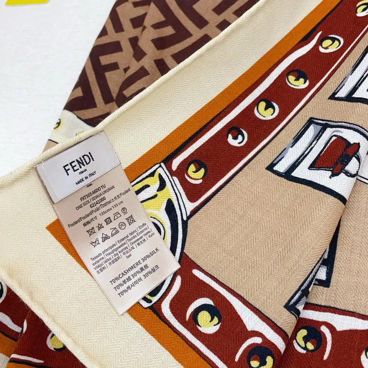 スーパーコピー フェンディ マフラー