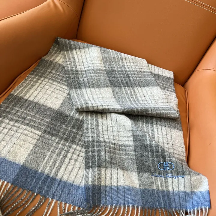 スーパーコピー フェラガモ マフラー