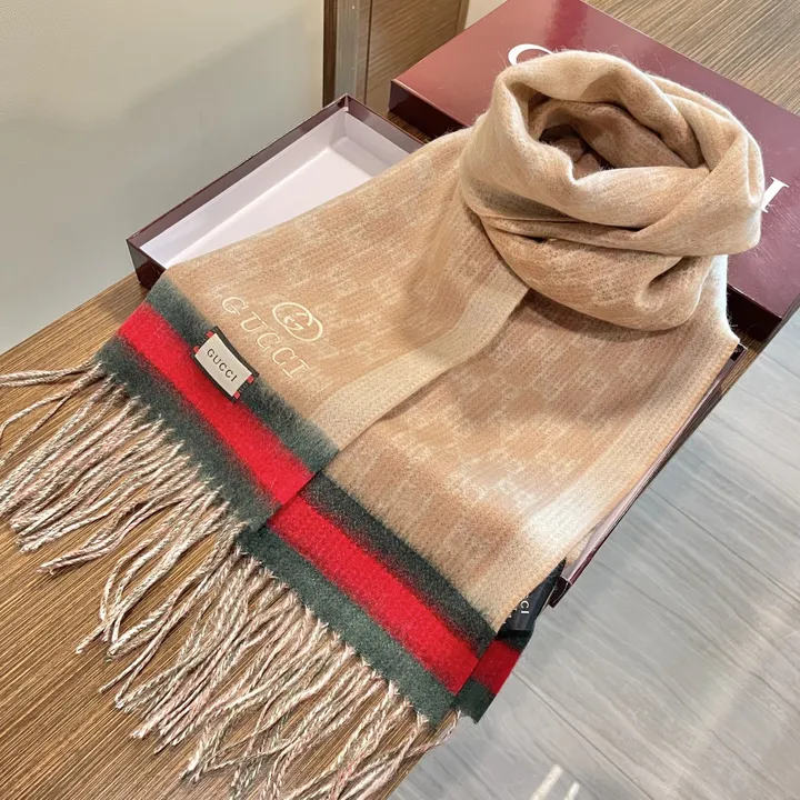 スーパーコピー グッチ マフラー