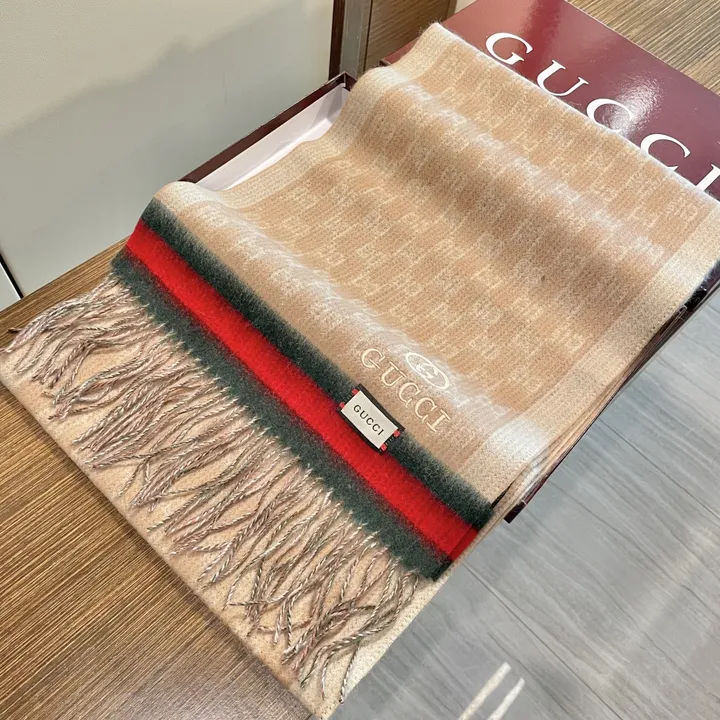 スーパーコピー グッチ マフラー