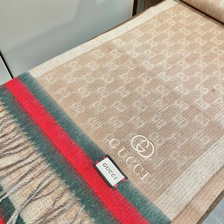 スーパーコピー グッチ マフラー